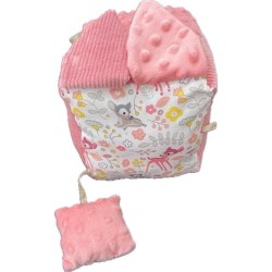 Cube d'éveil en  tissus cousue main à Sarzeau dans le Morbihan