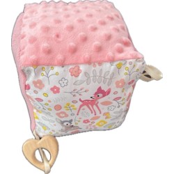 Cube d'éveil en  tissus cousue main à Sarzeau dans le Morbihan