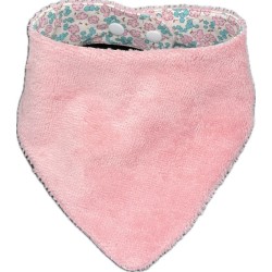 bavoirs anti-bavouilles : l’allié des poussées dentaires