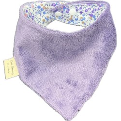 bavoirs anti-bavouilles : l’allié des poussées dentaires