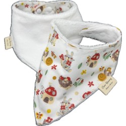 bavoirs anti-bavouilles : l’allié des poussées dentaires